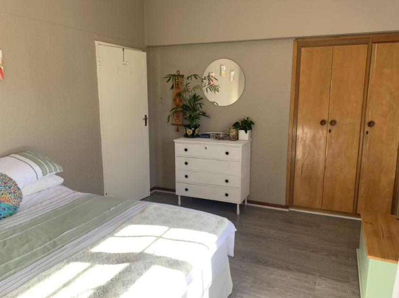 2 Bedroom Property for Sale in Oranjezicht Western Cape